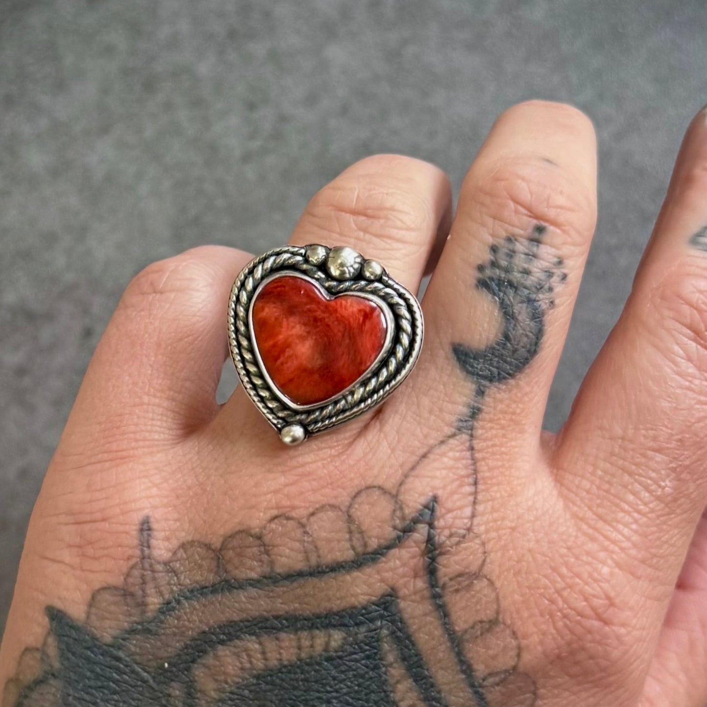 Spiny Oyster Sacred Heart Ring - Size 6.5