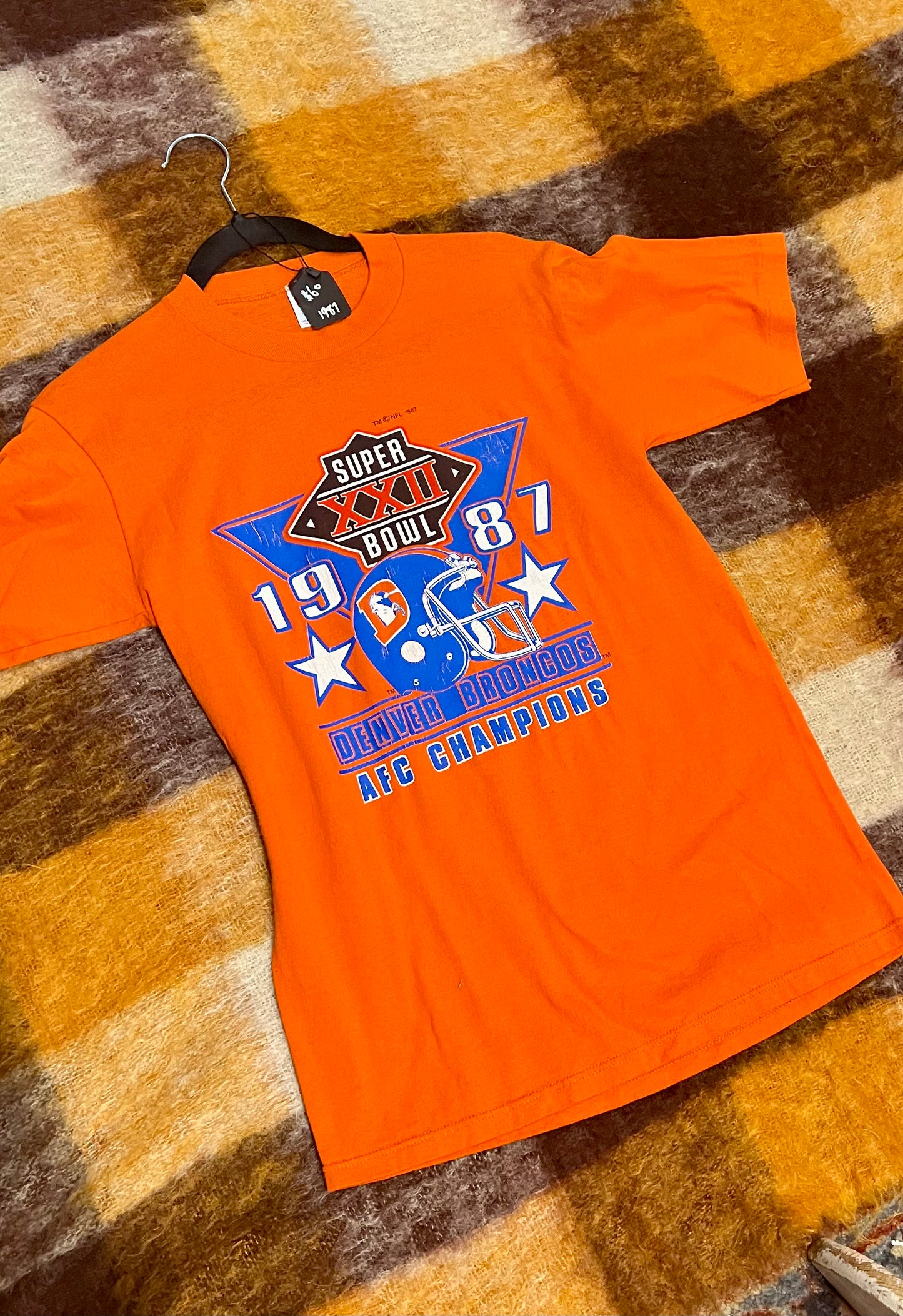 1987 Broncos T shirt | Size M