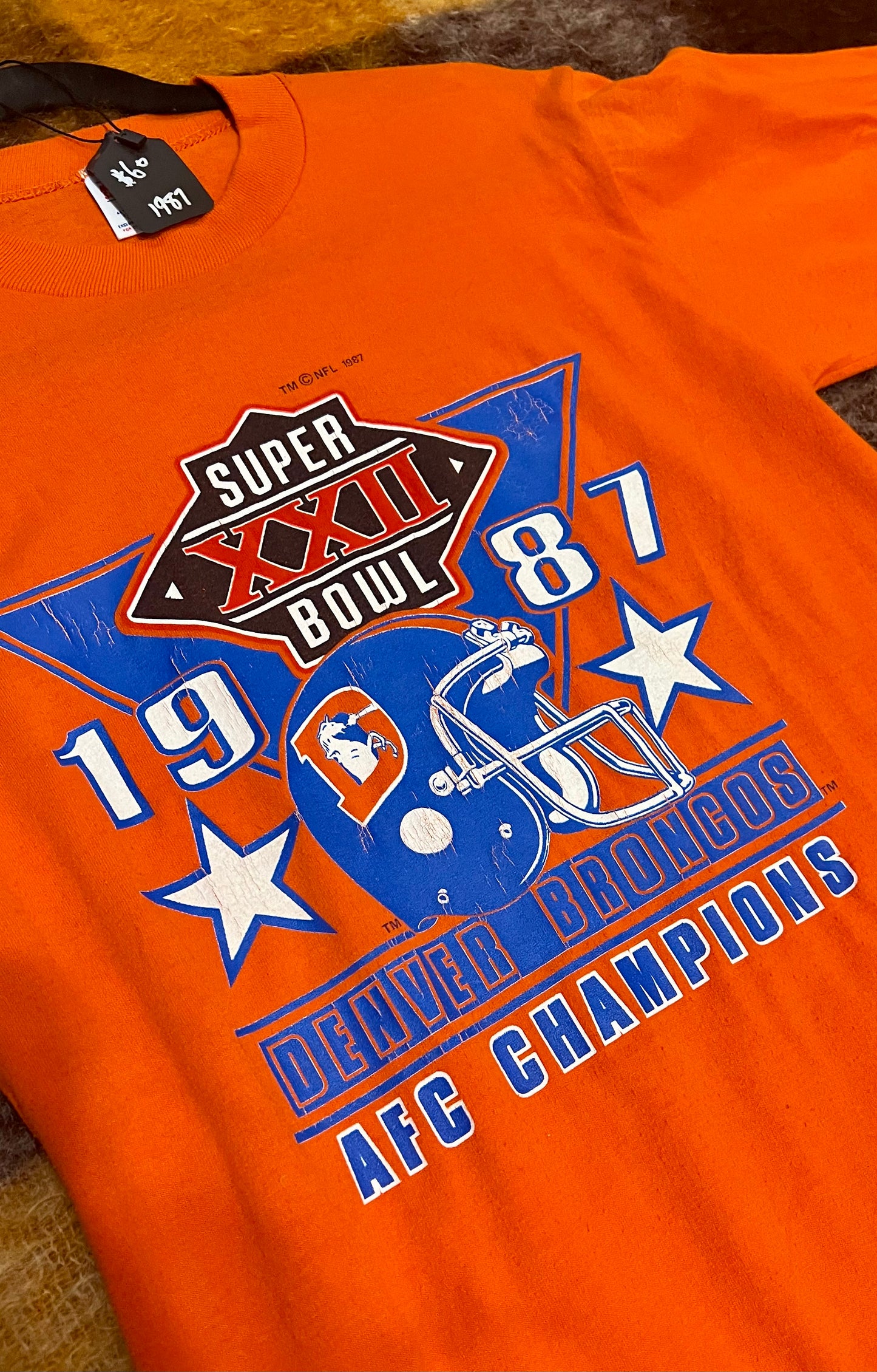 1987 Broncos T shirt | Size M