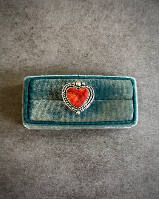 Spiny Oyster Sacred Heart Ring - Size 6.5