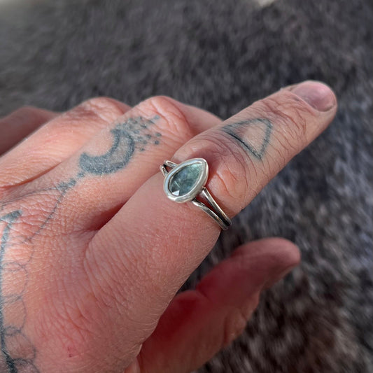 Green Kyanite Ring | Size 7.5