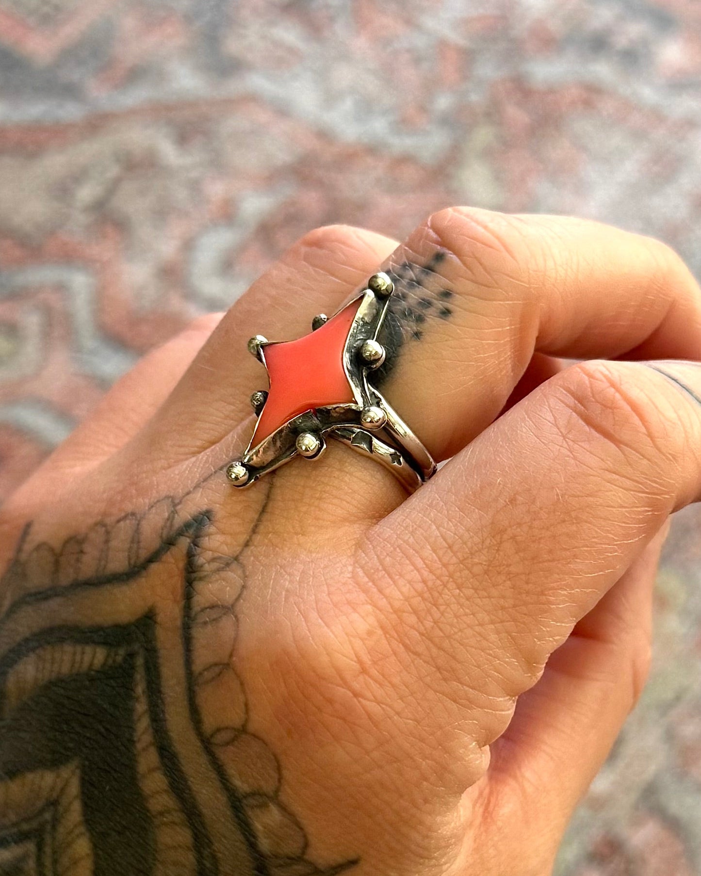 Pool Ball Star Ring - Size 8