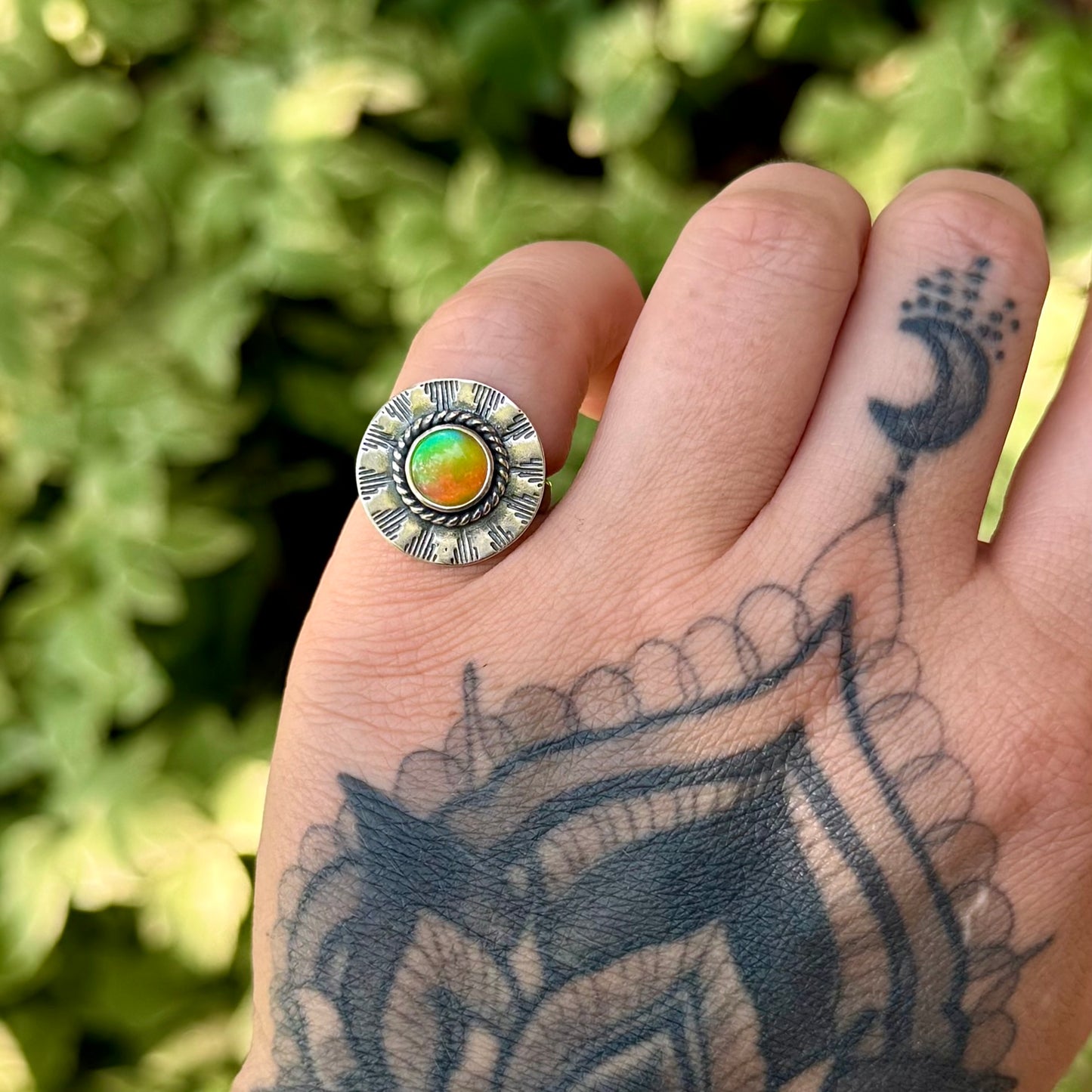 Aurora Sunburst Ring | Size 5