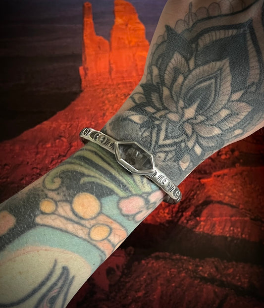 Tibetan Quartz Cuff Bracelet | Size M/L